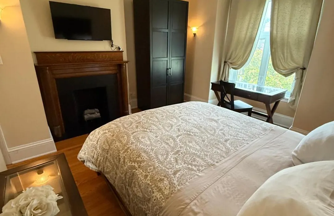 The Century House Bed And Breakfast Ottawa-1